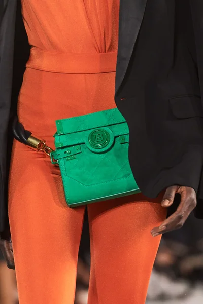 Look 142